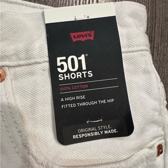 New Levi's Premium Shorts 29 Women's 501 Original Fit High Rise White Boho 2.5" - Picture 5 of 15